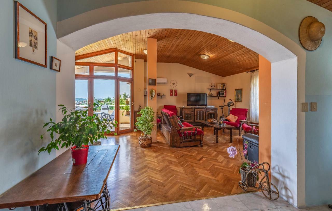 Lorencin Milka Apartment Medulin